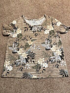 Catherines Tan Palm/Floral Crew Neck Short Sleeve Shirt – 0x